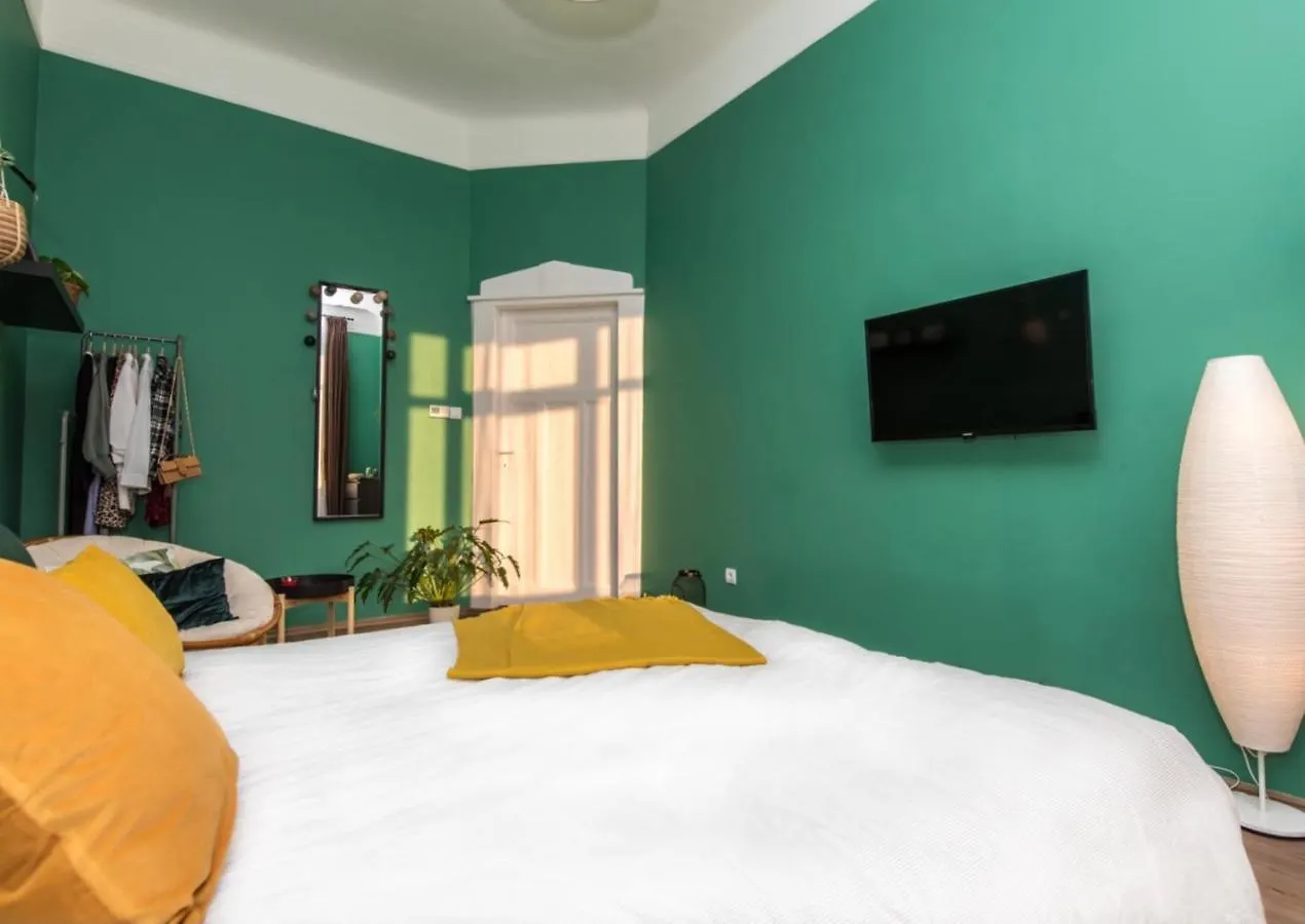 Cozy Nest In The Heart Of Budapest Apartment 0*,  Hungary
